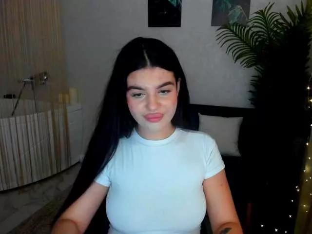 Offline SnowingWinter on BongaCams