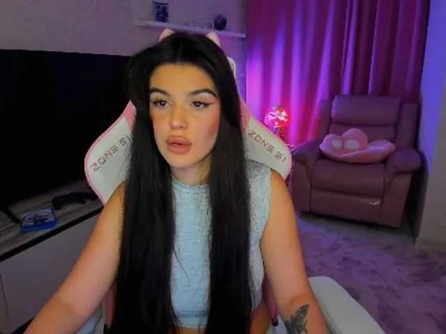 Offline SnowingWinter on BongaCams