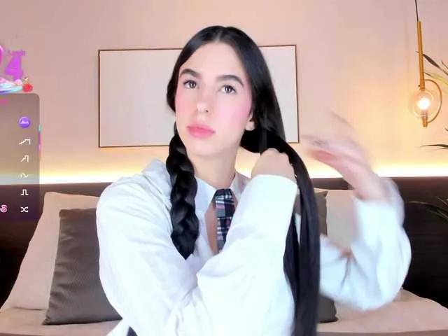 Freechat SolAvelar on BongaCams