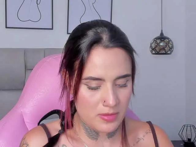 Offline Susan-sweet on BongaCams