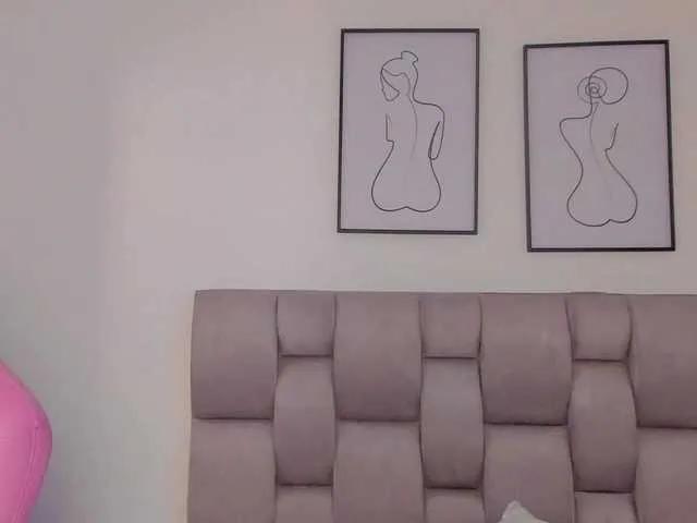 Offline Susan-sweet on BongaCams