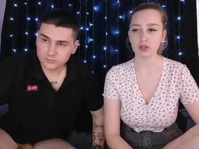 Offline Sweet-Little-Lie on BongaCams