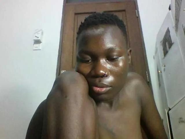 Freechat Sweetchocolate on BongaCams