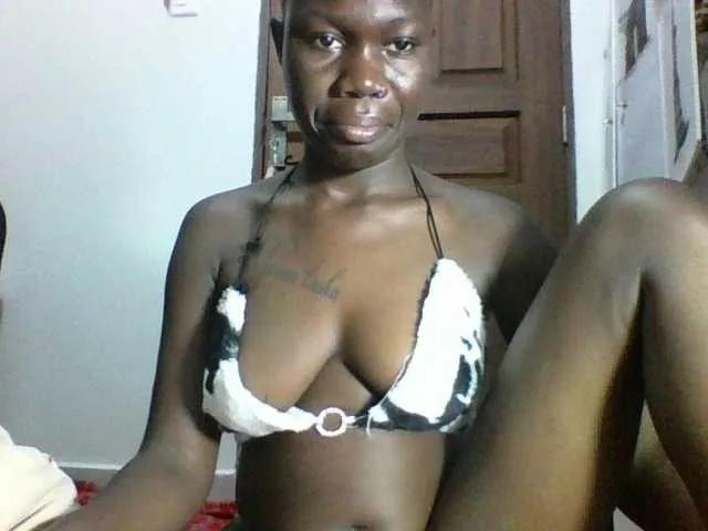Freechat Sweetchocolate on BongaCams
