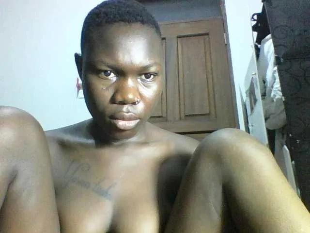 Freechat Sweetchocolate on BongaCams