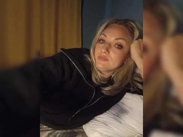 Freechat Tanysha-1 on BongaCams