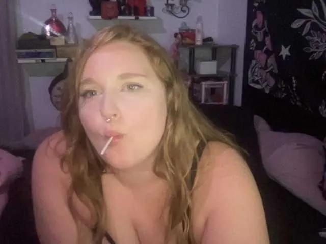 Offline thickgingergoddess on BongaCams
