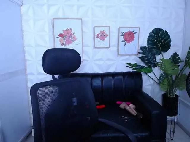 Freechat Valentina-mature on BongaCams