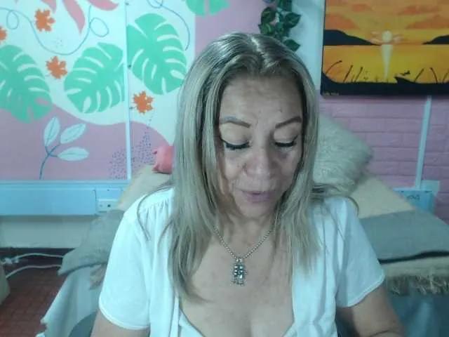 Offline valeria-sexy on BongaCams