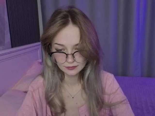 Freechat vialeta-baby on BongaCams