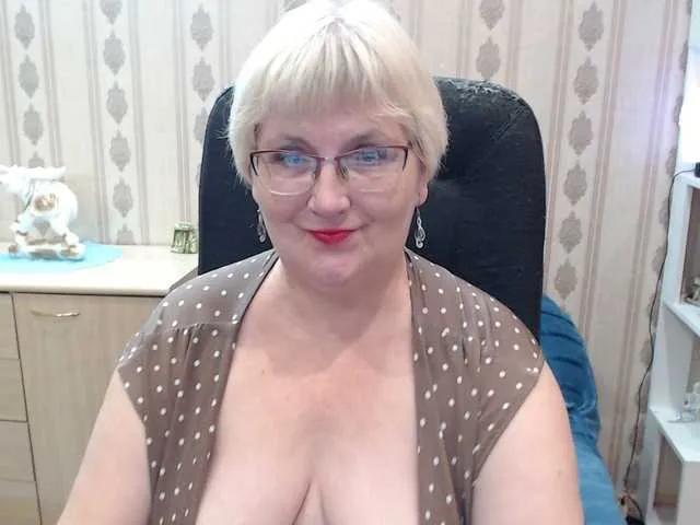 Offline violet51 on BongaCams