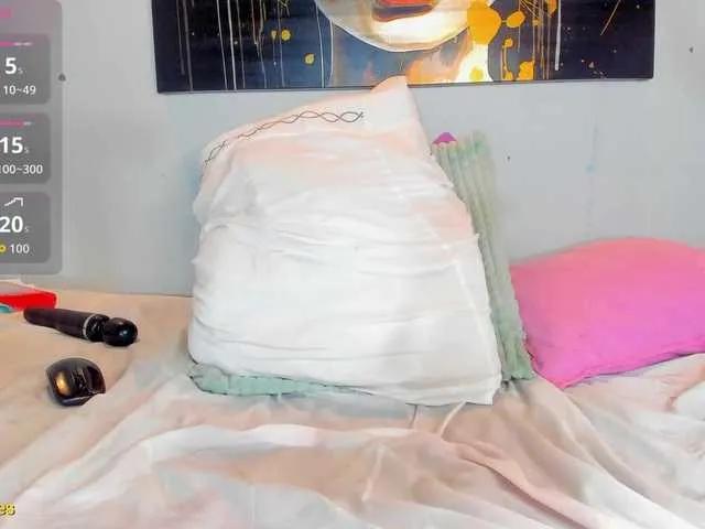 Offline Violethorny05 on BongaCams