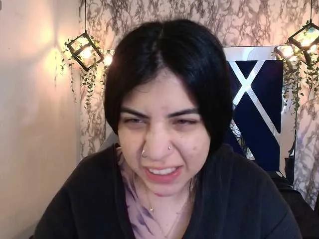 Offline violetsmith on BongaCams