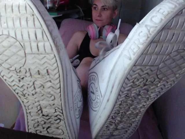 Offline VoyeursRoom on BongaCams