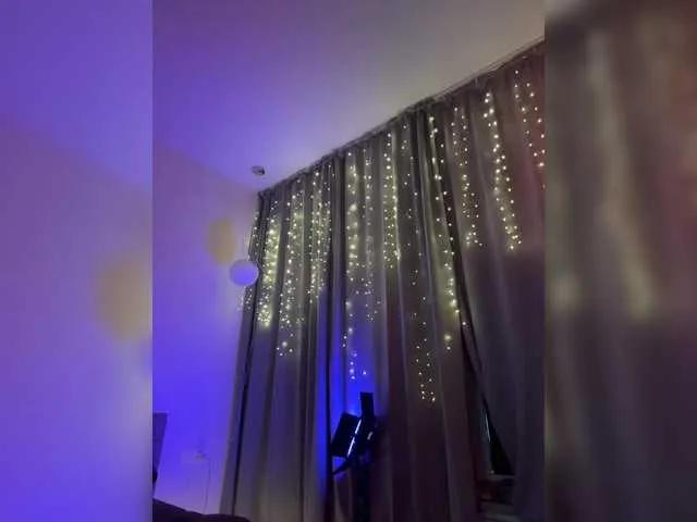 Freechat WhoreMira on BongaCams