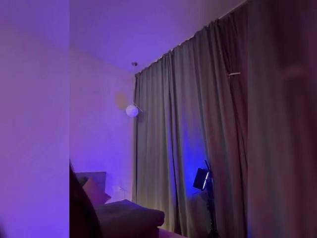 Freechat WhoreMira on BongaCams