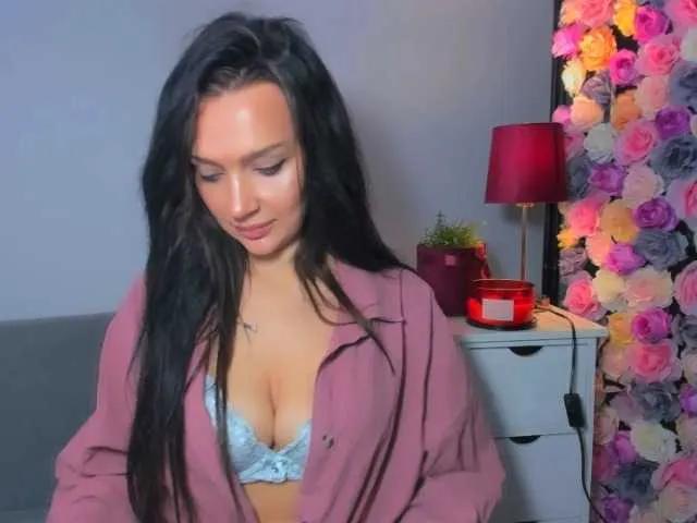 BongaCams WildOlivia is Freechat WildOlivia — Turn On - long foreplay, facesitting, doggy style, sexy lingerie, high heels and dirty mind