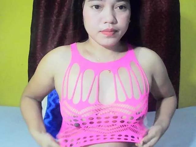 Offline xmaldita18 on BongaCams