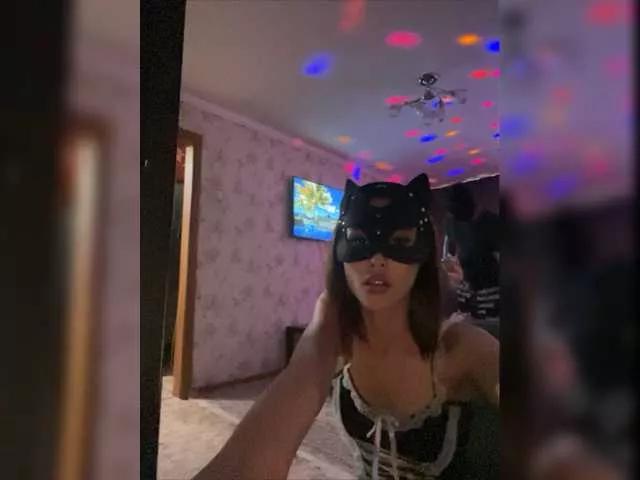 Offline XXXklsdf on BongaCams