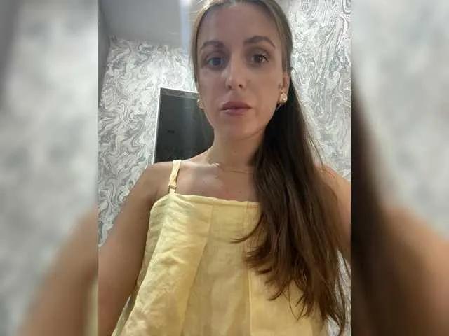 Offline Zarina888 on BongaCams