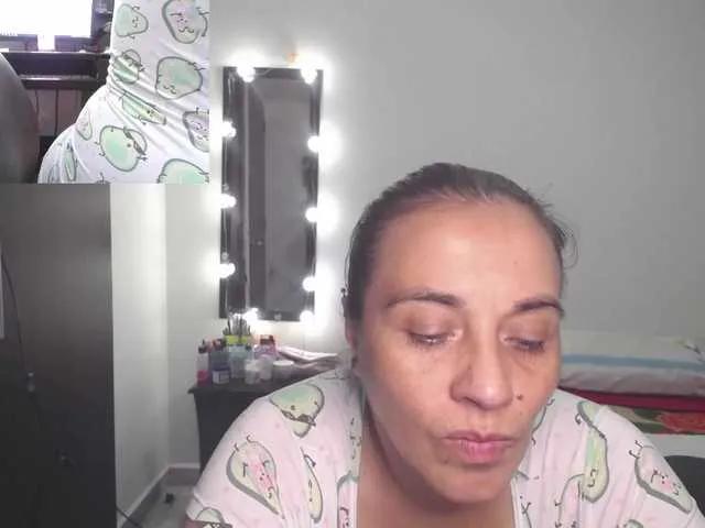 Offline zoedoll on BongaCams