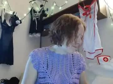 Freechat 12ennie on Chaturbate