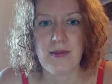 Freechat 12ennie on Chaturbate