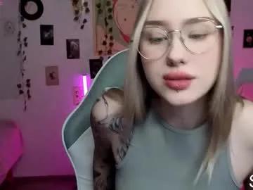 _kitekat_ — PLAY ICE WITH NIPPLES [70 tokens left] #lovense  #bigass #anal #cum #lesbian