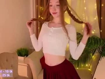 Away _violet_mills_ on Chaturbate
