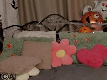 Group agnes_passero on Chaturbate