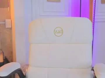 Freechat alessialondon on Chaturbate