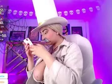 Freechat andrea_bloomix on Chaturbate