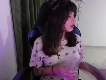 Freechat annacrow on Chaturbate