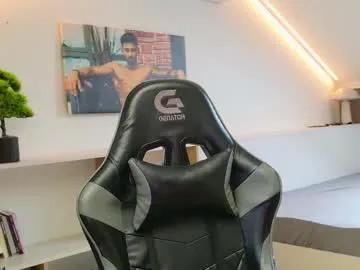 Freechat aressteel on Chaturbate