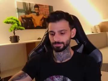 Freechat aressteel on Chaturbate