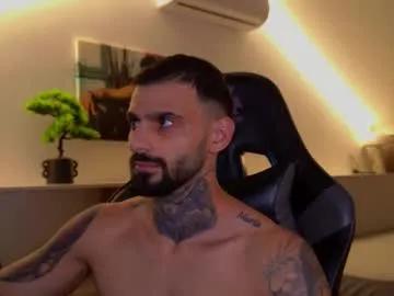 Freechat aressteel on Chaturbate