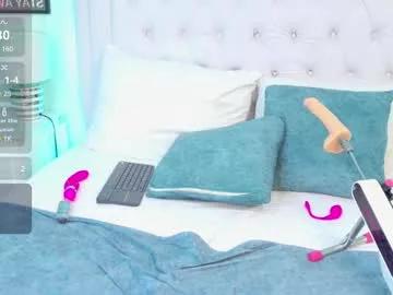 Freechat ashleyroberh on Chaturbate