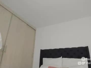 Freechat barbiemillit on Chaturbate