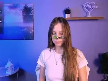 black_sara_ — GOAL: close-up of a bum [155 tokens remaining] Welcome to my room! #18 #shy #new #brunette #nonude