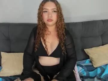 Freechat cherrycurl_ on Chaturbate