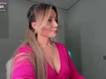 Freechat cometoseeme_ on Chaturbate