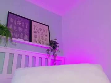 Freechat cristalcornner_ on Chaturbate