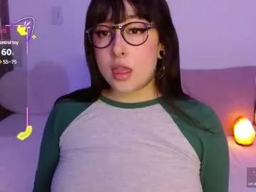 Freechat crystalitesq on Chaturbate