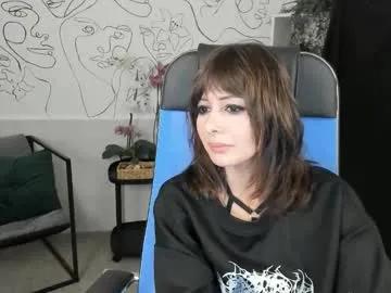 Freechat crystallbloom on Chaturbate