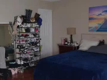 Freechat dangerouslybeautiful on Chaturbate