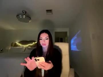 Freechat ella_ella_ella_ay on Chaturbate