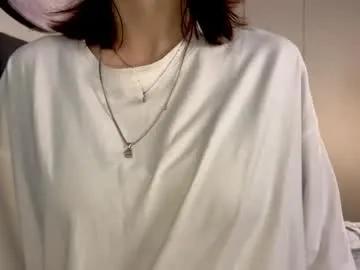 Freechat ellie_hollow on Chaturbate