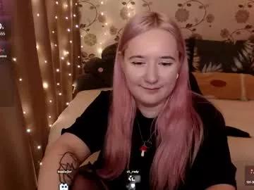 Freechat elovinora on Chaturbate