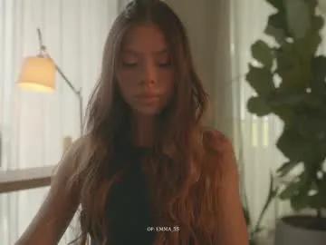 Freechat emma_lu1 on Chaturbate