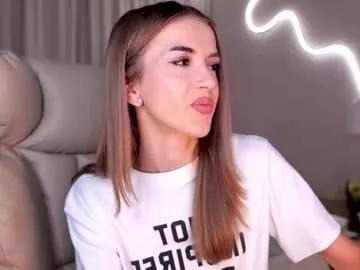 Freechat entya on Chaturbate